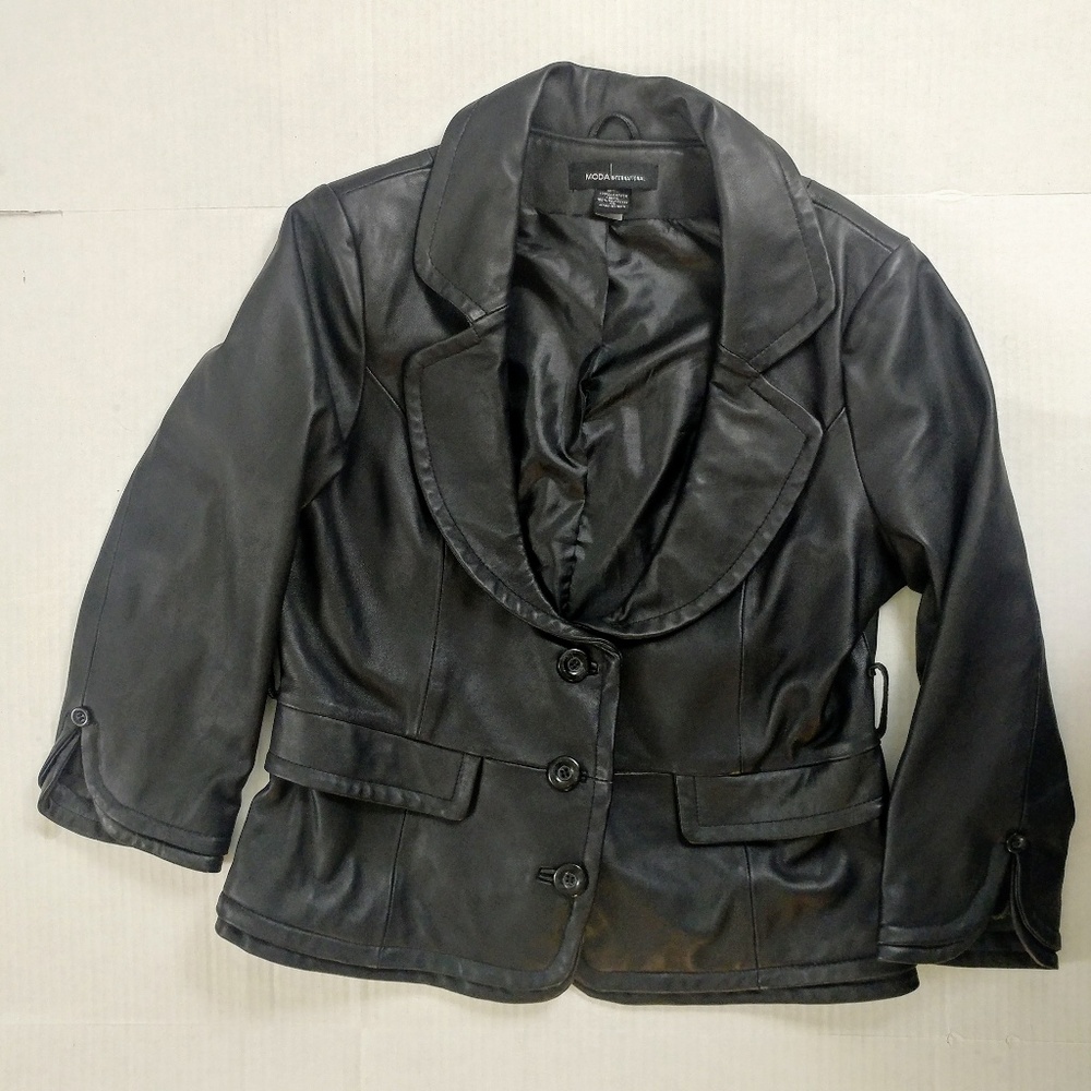 Moda International Short Leather Jacket
